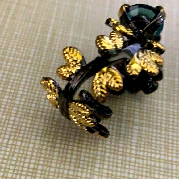 New Pretty London BlueTopaz Rhodium over Silver ring - Picture 9 of 16